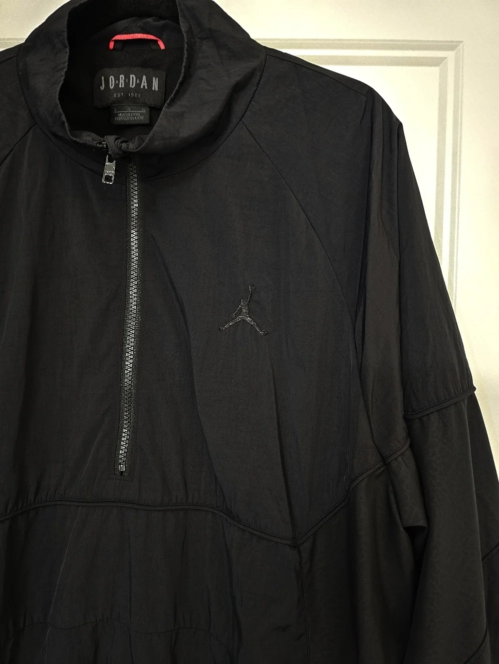 Air Jordan Men's Retro 3 Track Jacket/Windbreaker Waterproof & Lightweight Sz Lg